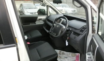 Toyota Noah full