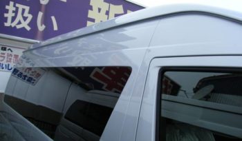 Toyota Hiace Van full