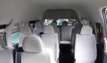 Toyota Hiace Commuter full