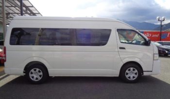 Toyota Hiace Commuter full