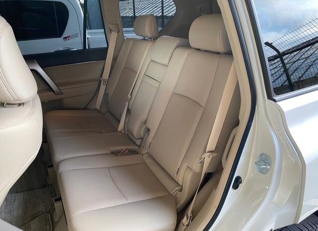 Toyota Land Cruiser Prado full