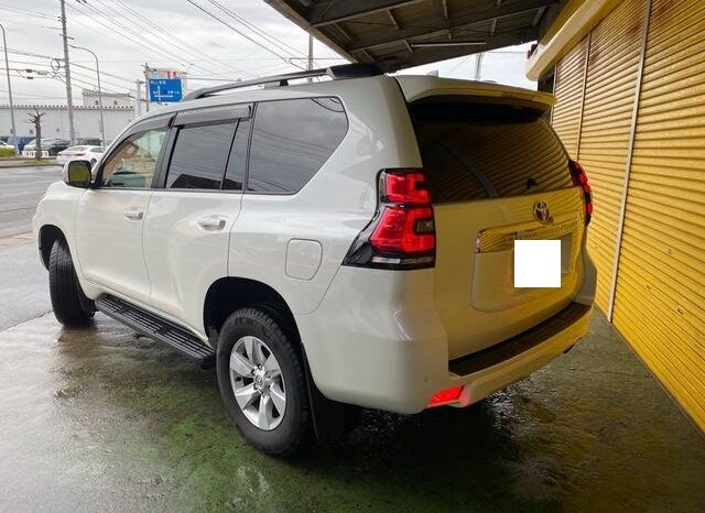 Toyota Land Cruiser Prado full