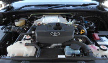 Toyota Hilux full