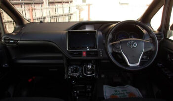 Toyota Noah (Reserved) full