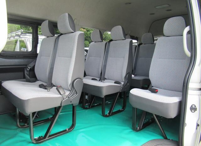 Toyota Hiace 2016 full