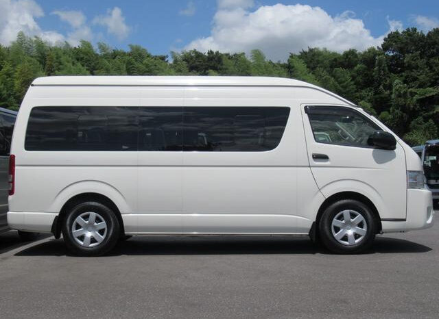 Toyota Hiace 2016 full