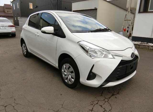 Toyota Vitz 2017 (Reserved) full