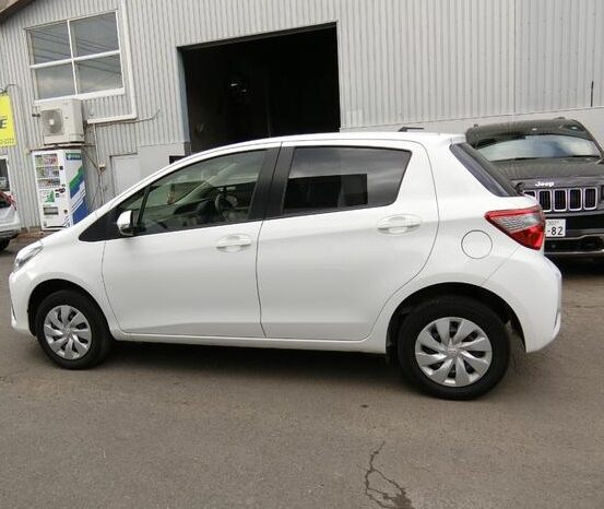 Toyota Vitz 2017 (Reserved) full