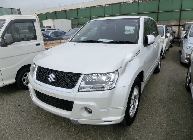 Suzuki Escudo 2009 full