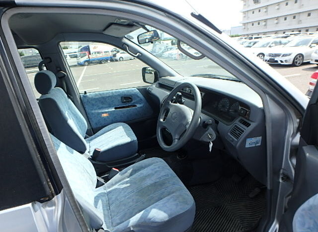 Toyota Noah  2000 full