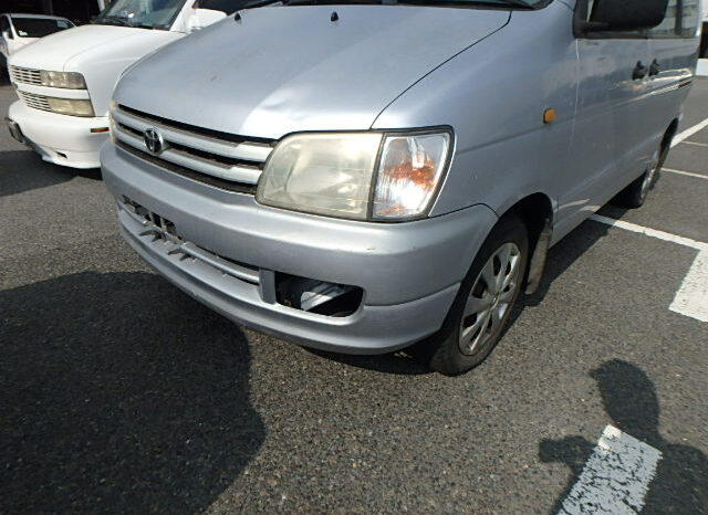 Toyota Noah  2000 full