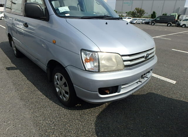 Toyota Noah  2000 full