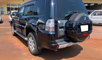 Mitsubishi Pajero (Reserved) full