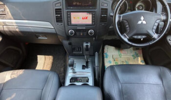 Mitsubishi Pajero (Reserved) full