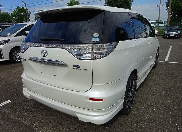 Toyota Estima full