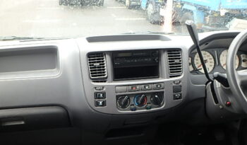 Nissan Caravan full