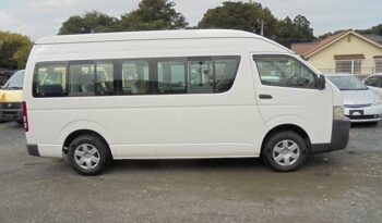 Toyota Hiace full