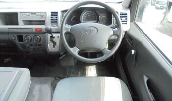 Toyota Hiace full