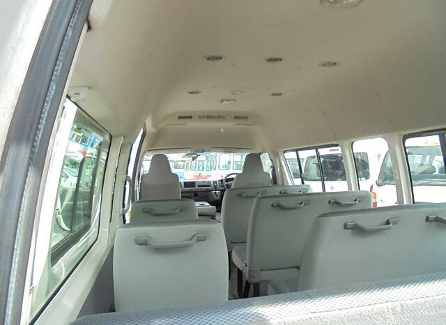 Toyota Hiace full