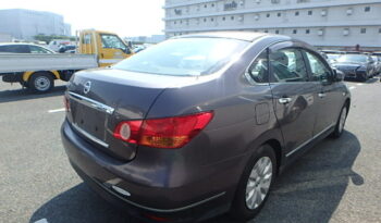 Nissan Bluebird Sylphy full