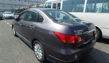 Nissan Bluebird Sylphy full