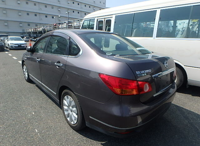 Nissan Bluebird Sylphy full