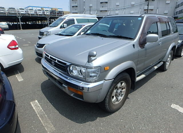 Nissan Terrano full