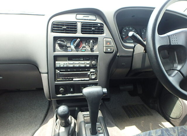 Nissan Terrano full