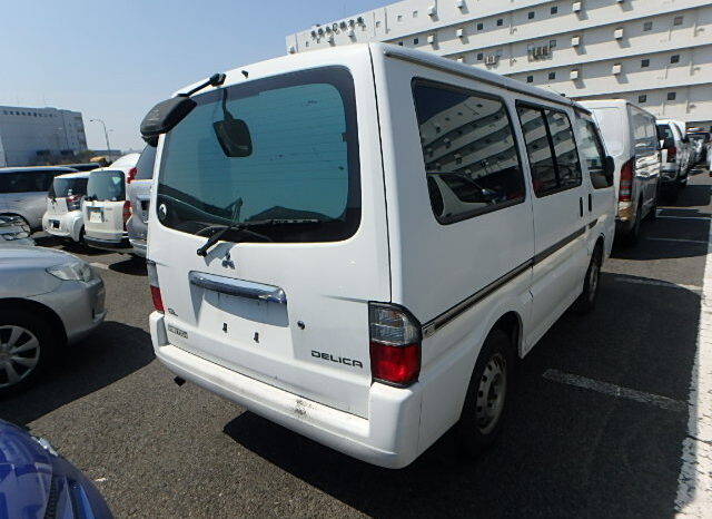 Mitsubishi Delica full